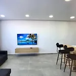 Eden Garden 2 Bedroom Alsancak *