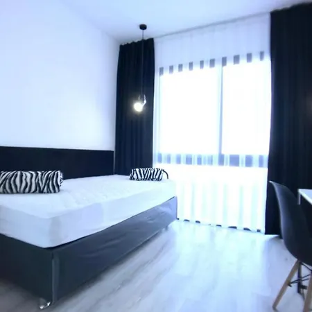 Eden Garden 2 Bedroom Alsancak Apartment *