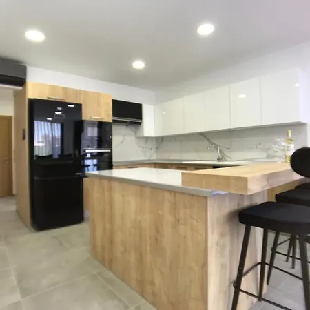 Eden Garden 2 Bedroom Alsancak Lägenhet