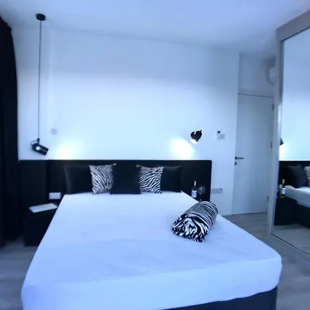 Eden Garden 2 Bedroom Alsancak Apartament *