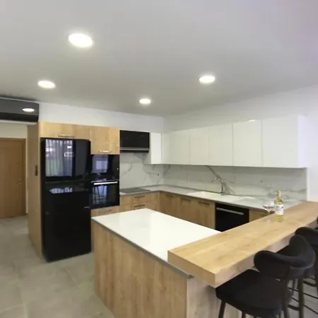 Apartment Eden Garden 2 Bedroom Alsancak