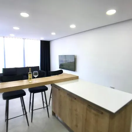 Eden Garden 2 Bedroom Alsancak Lägenhet Nicosia