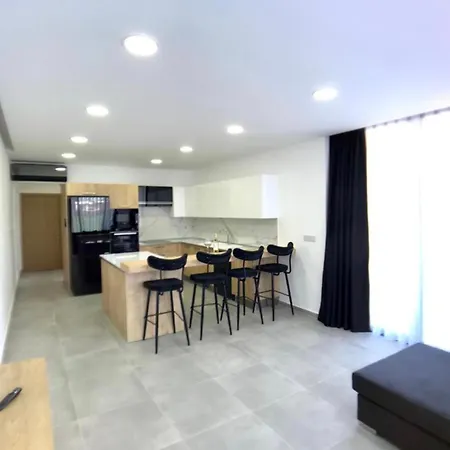 Eden Garden 2 Bedroom Alsancak *