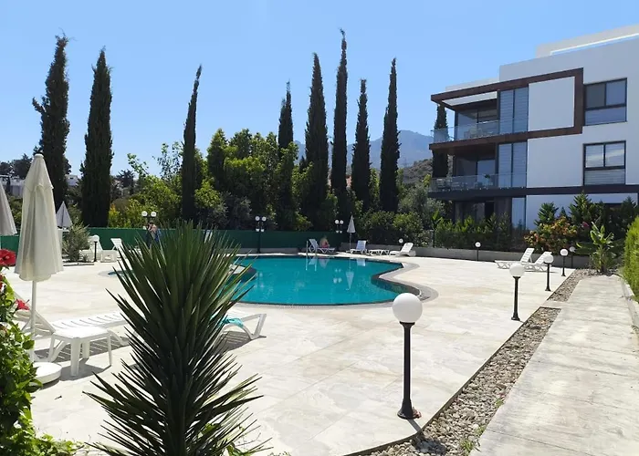 アパート Eden Garden 2 Bedroom Alsancak