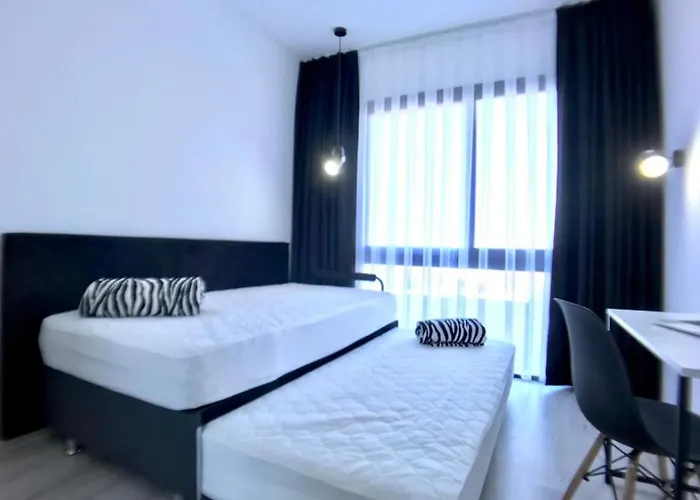 アパート Eden Garden 2 Bedroom Alsancak ニコシア