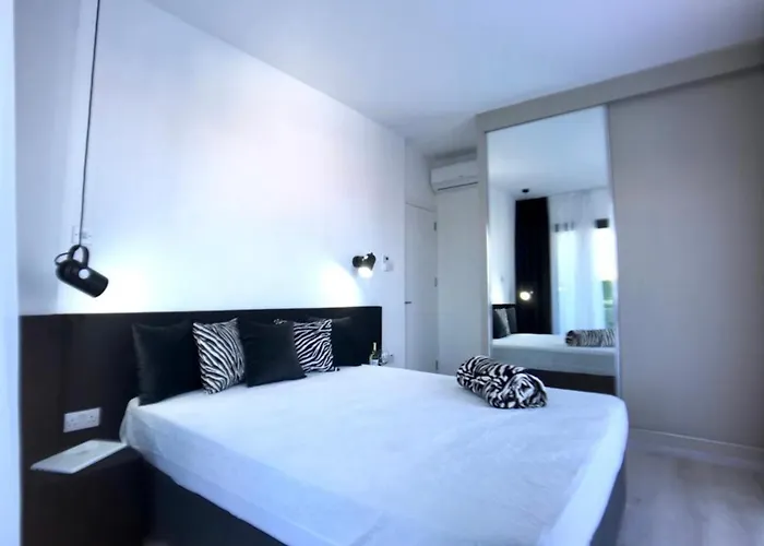 Eden Garden 2 Bedroom Alsancak アパート