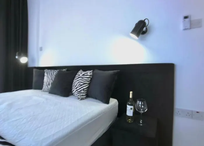 Eden Garden 2 Bedroom Alsancak アパート ニコシア