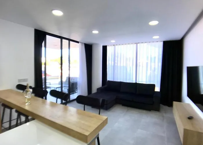 Eden Garden 2 Bedroom Alsancak Apartament *